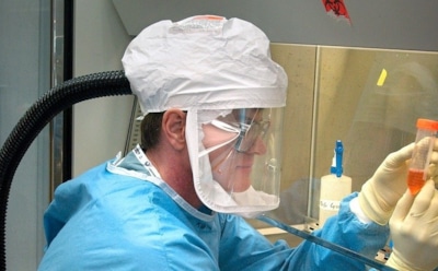 Вирусолог рассказал о сложностях лечения «дельта»-штамма коронавируса