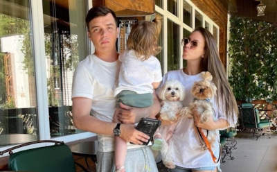 Саша Артемова объяснила, почему не разводится с Евгением Кузиным