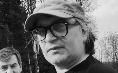 Умер кинорежиссер и клипмейкер Олег Флянгольц