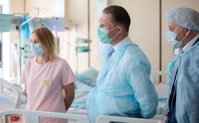 Минздрав разрешил пожилым людям прививаться «Спутником Лайт»