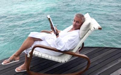 Путина и Бастрыкина просят проверить миллионные доходы Олега Меньшикова