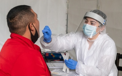 Врач перечислил продукты, которые нежелательны перед вакцинацией