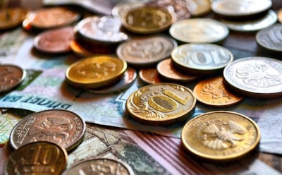 Пенсионерам разъяснили порядок получения доплат за родственников