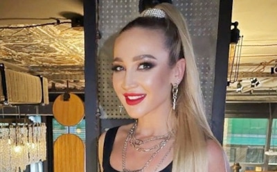 Бузова отговорила поклонницу от аборта и взяла ее на попечение