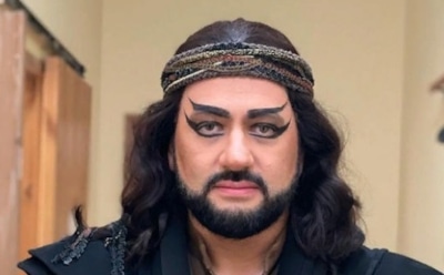 Муж Нетребко отказался от суррогатного материнства