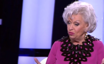 Поргиной пришлось вывезти вещи Караченцова из квартиры в Москве