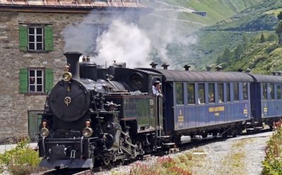 Первые паровозы в мире: история, создатели и значение