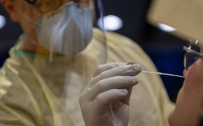 Вирусологи предупредили о «самом заразном» штамме коронавируса