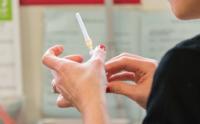 Назван единственный пожизненный медотвод к вакцинации от COVID-19