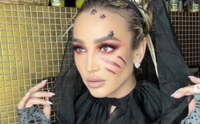 МХАТ отменил спектакль с Бузовой из-за провала продаж