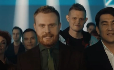 Шоу «Игра» закрывают из-за поцелуя мужчин – СМИ