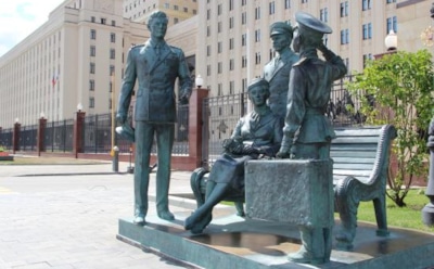 Наши любимые киногерои, которые удостоились памятника