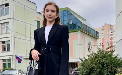 Фигуристку Усачеву привезли в Москву в инвалидном кресле