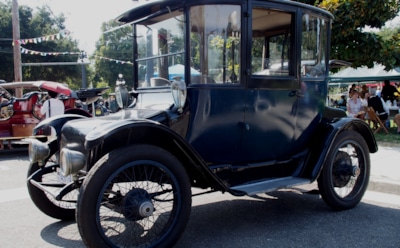 Первые электромобили в мире: когда появились и кто создал