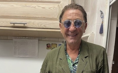 На голове Лепса заметили шрамы после пересадки волос