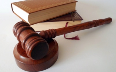 Российским судьям запретили материться