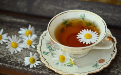 8 знаменитостей, которые любят чай