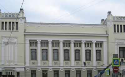 78 актеров «Ленкома» обратились к Бастрыкину из-за дочери Захарова