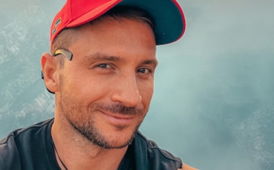 Лазарев рассказал о влиянии животных и соцсетей на развитие своих детей