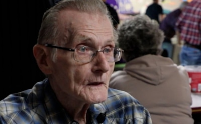 101-летний мужчина назвал боулинг секретом долголетия