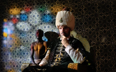 За кадром: что известно о личной жизни актеров сериала «Янычар»