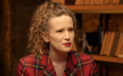 Монеточка высказалась о перенесенной булимии в юности