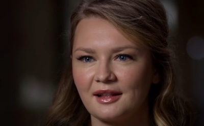 Аферистку Анну Делви депортировали из тюрьмы в США