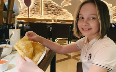 Девочка, которую раскритиковали Литвинова и Познер на «Минуте славы»: как сложилась судьба Вики Стариковой