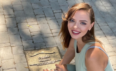 Беременная «муза Задорнова» Орлова не может вернуться в Россию