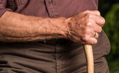 Социальные пенсии проиндексируют с 1 апреля