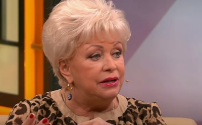 Вдова Караченцова заявила, что ей дали в театре унизительную роль