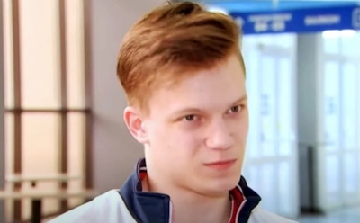 Евгений Семененко начал ходить после происшествия на шоу Плющенко