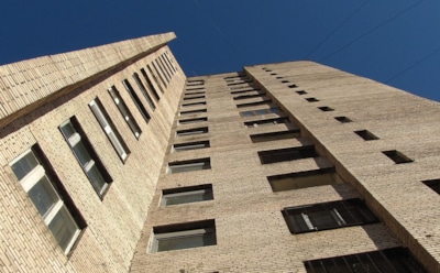 «Родились в рубашке»: два малыша выжили после падения с 6-го этажа в Ногинске