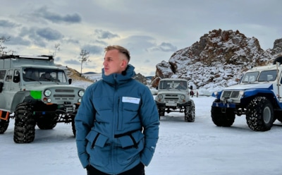 Саша Стоун подарил Вале Карнавал машину за 10 млн рублей