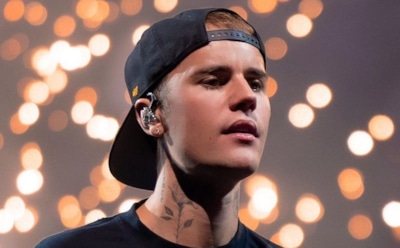 Джастин Бибер пожаловался на паралич половины лица