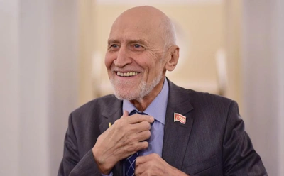 Первый брак, 20 лет холостячества и знакомство в лифте: личная жизнь Николая Дроздова