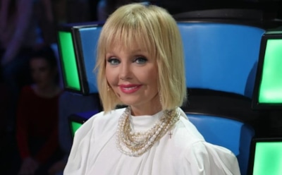 Валерия отменила концерты из-за болезни