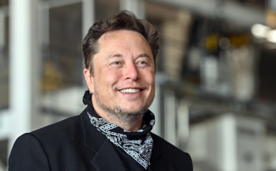 6 красоток, которым удалось добиться взаимности у Илона Маска