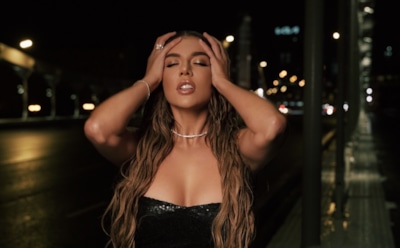 Анна Седокова заявила, что пишет пророческие песни