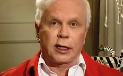 Пугачева регулярно шлет Моисееву огромные посылки