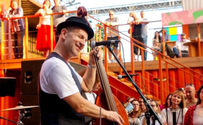 В Петербурге стартовал знаковый фестиваль, основанный Билли Новиком