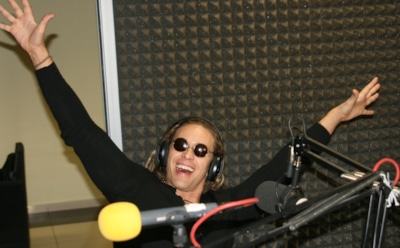 Тарзан похвастался внушительными гонорарами за продажу своих картин