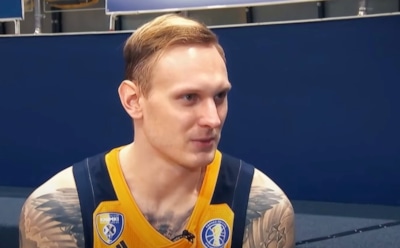 Безработный муж Анны Седоковой извинился за сбор денег с поклонников