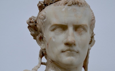 Калигула — сумасбродный император Рима и его безумства: мифы и факты о персоне