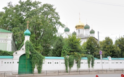 Сретенский монастырь в Москве: история обители, святыни и достопримечательности