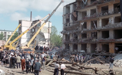 Слезы и кровь: теракт в Буйнакске — хроника событий 1999 года