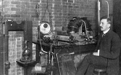 Эрнест Резерфорд — отец ядерной физики по прозвищу Крокодил: факты о жизни и открытиях