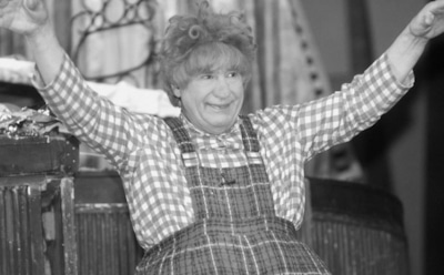 Поздний брак Спартака Мишулина: история любви актера и его супруги Валентины