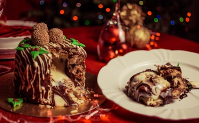 Бюджетное новогоднее меню на двоих: как уложиться в 1500 и приготовить вкусный стол