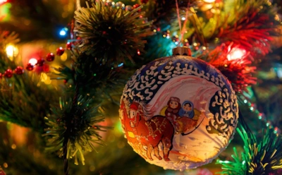 Вкусно и экономно: накрываем новогодний стол за 2500 рублей